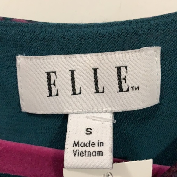 Gorgeous ELLE women’s Blouse Size Small W/liner - Picture 4 of 5